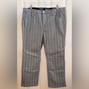 Torrid Plaid Super Soft Ankle Pants NWT!